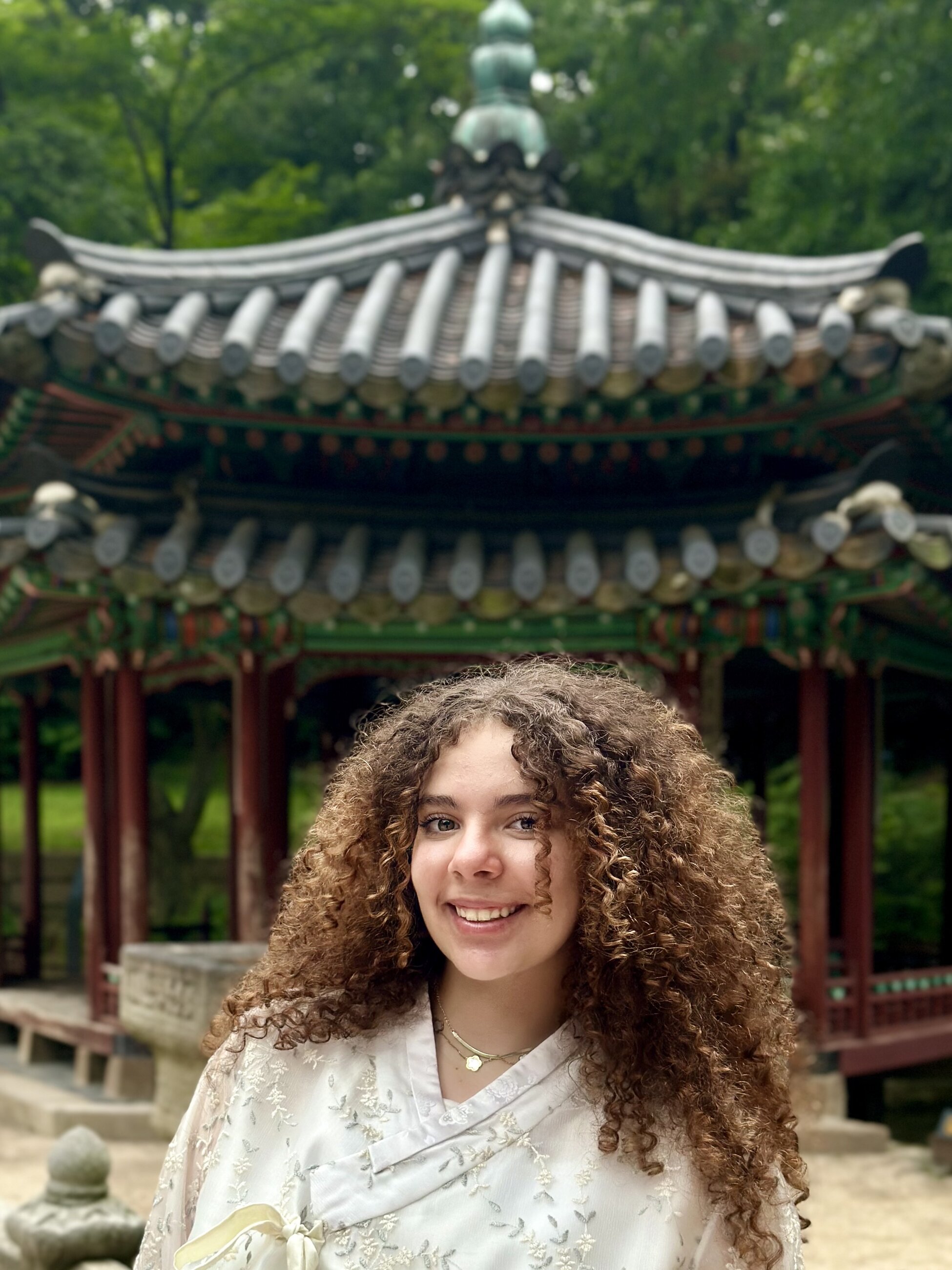 Palace w/ Hanbok!