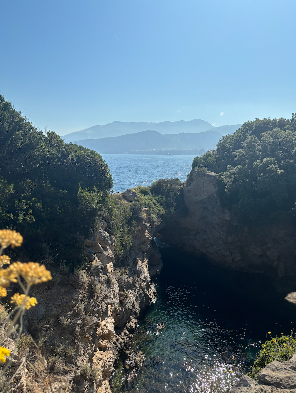 Bagni Regina Giovanna located in Sorrento