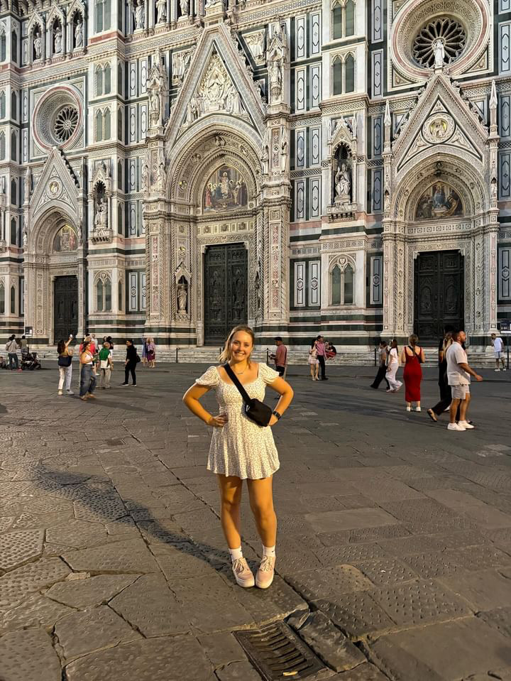 me on a weekend excursion by isa in Florence