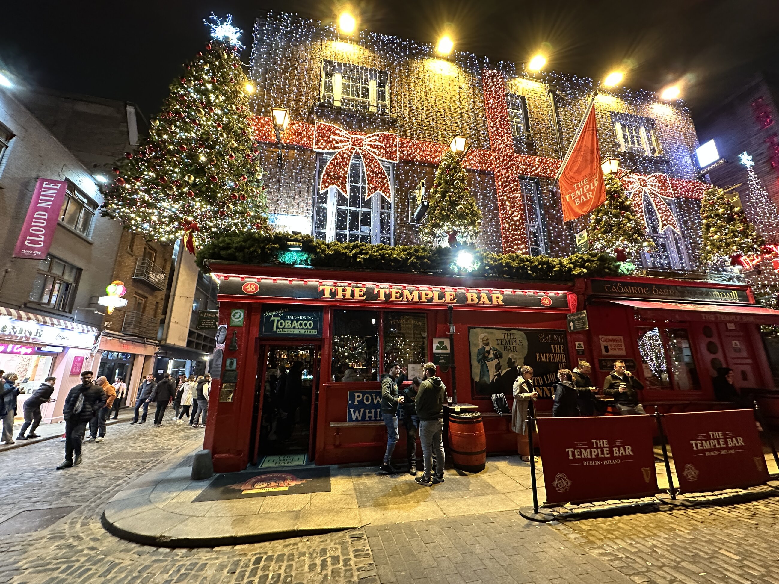 Temple Bar, Dublin Ireland 