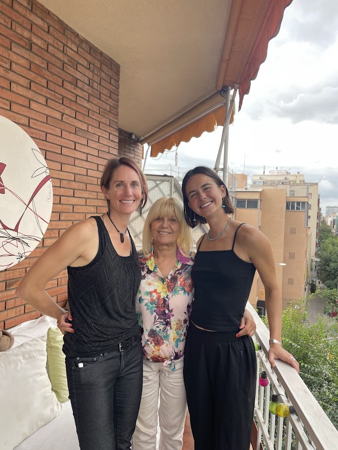 Mom visiting my host family, after wonderful meal of home-cooked paella.
