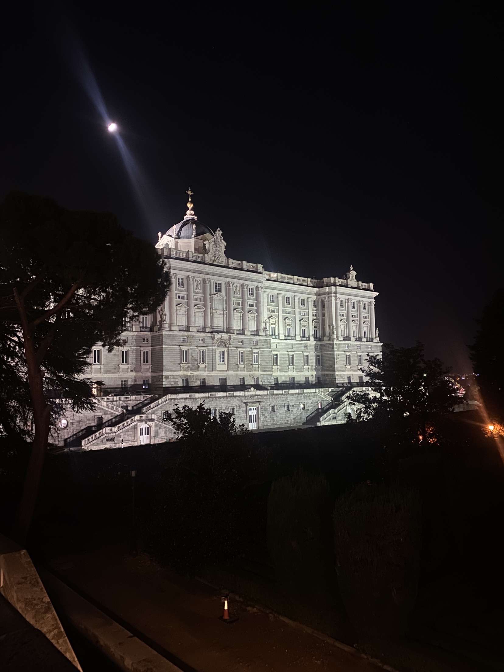 El Palacio Real - just a stones throw from our apartment!