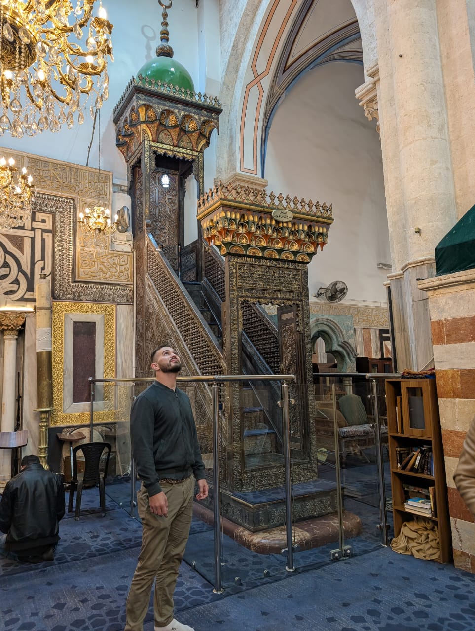 Salahudeens mimbar at Al Ibrahimi mosque