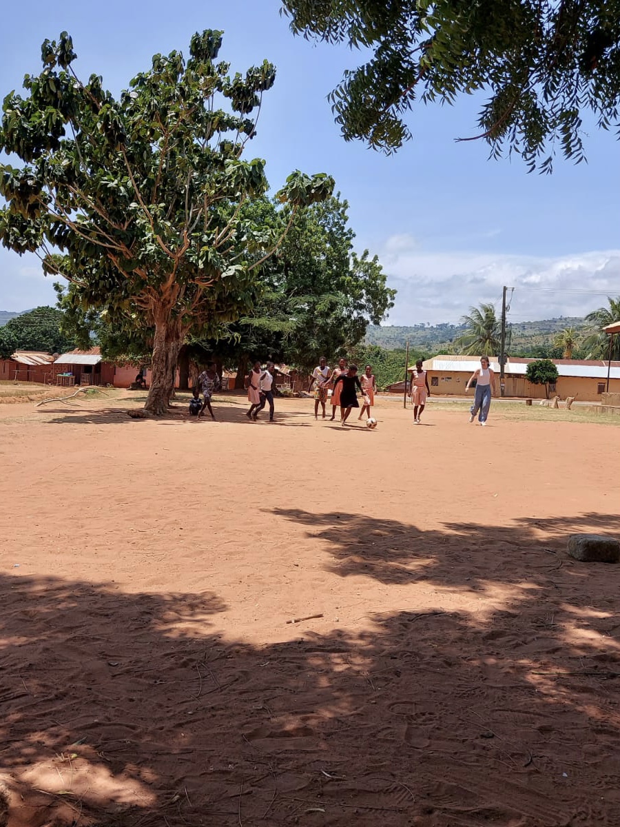 Football break during vacation school