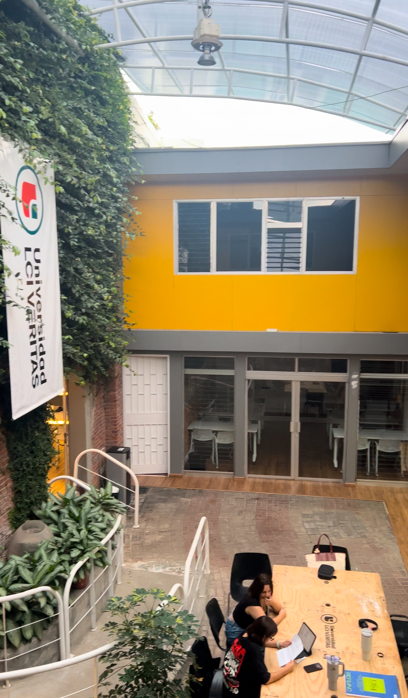 A picture of one of the interior areas within my school abroad (Universidad Veritas).
