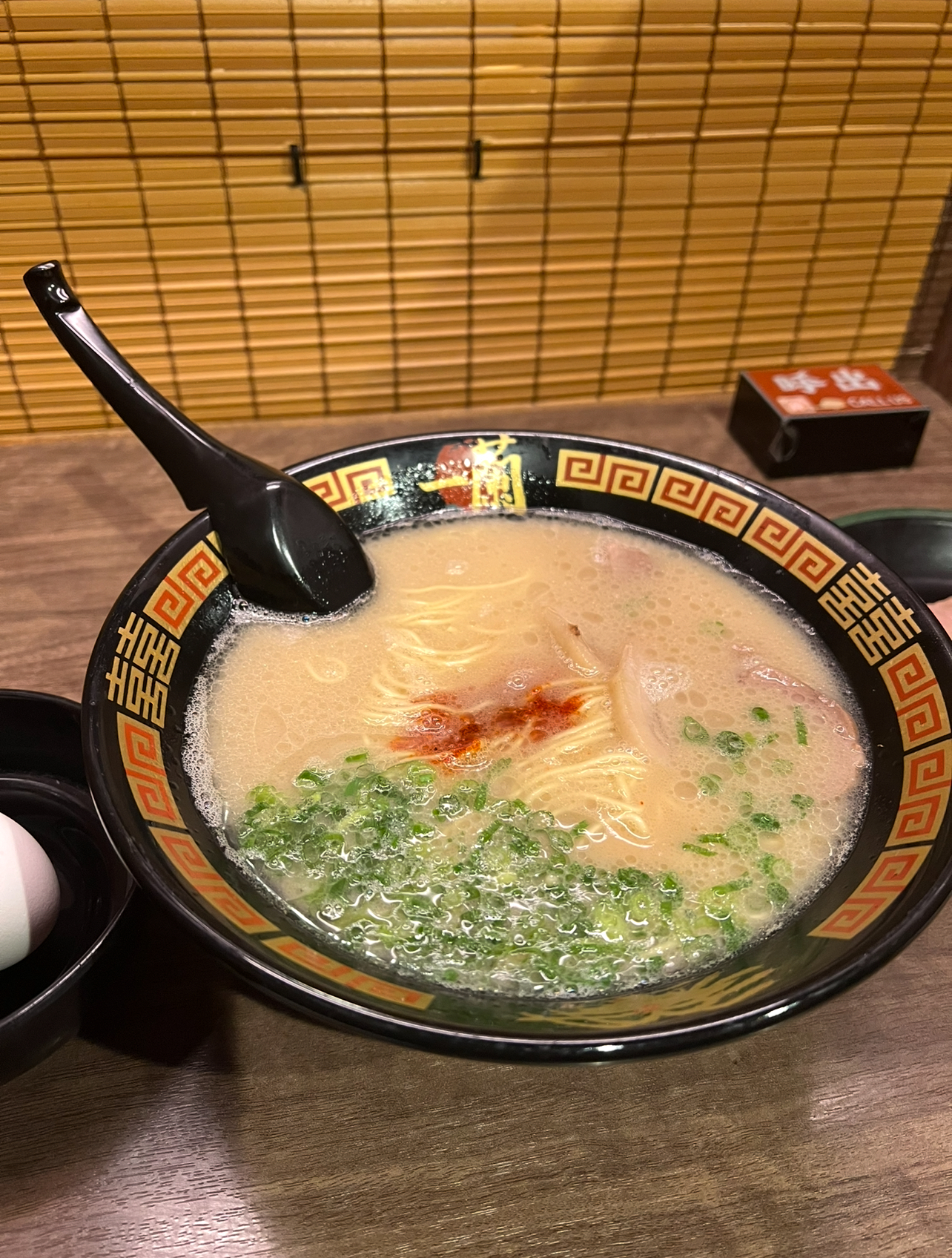 Ramen in Japan: More Than Just a Meal—It’s a Flavorful Experience! From rich tonkotsu to savory shoyu, every bowl tells a delicious story.🍜