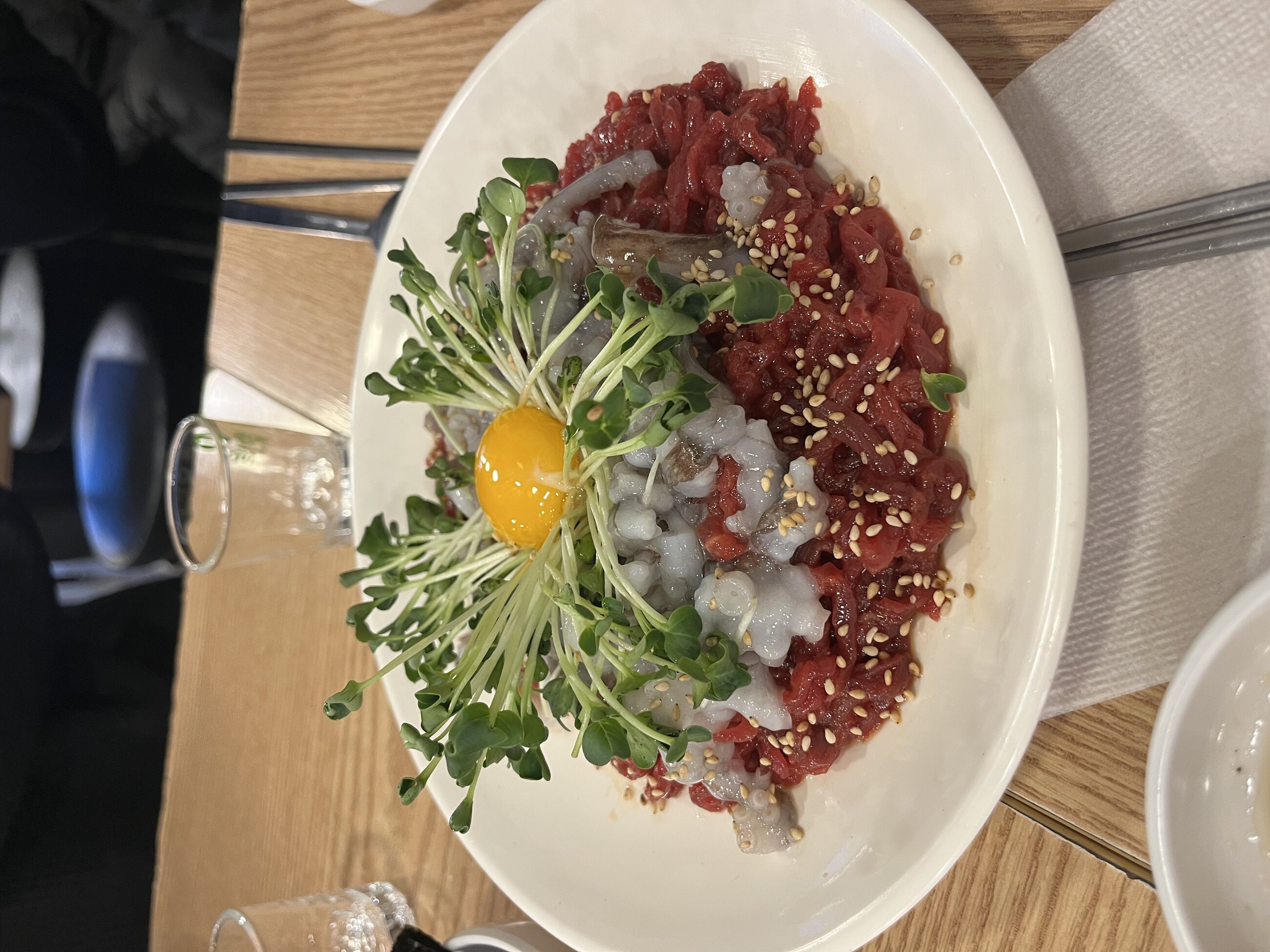 San nakji with beef tartar and an egg~