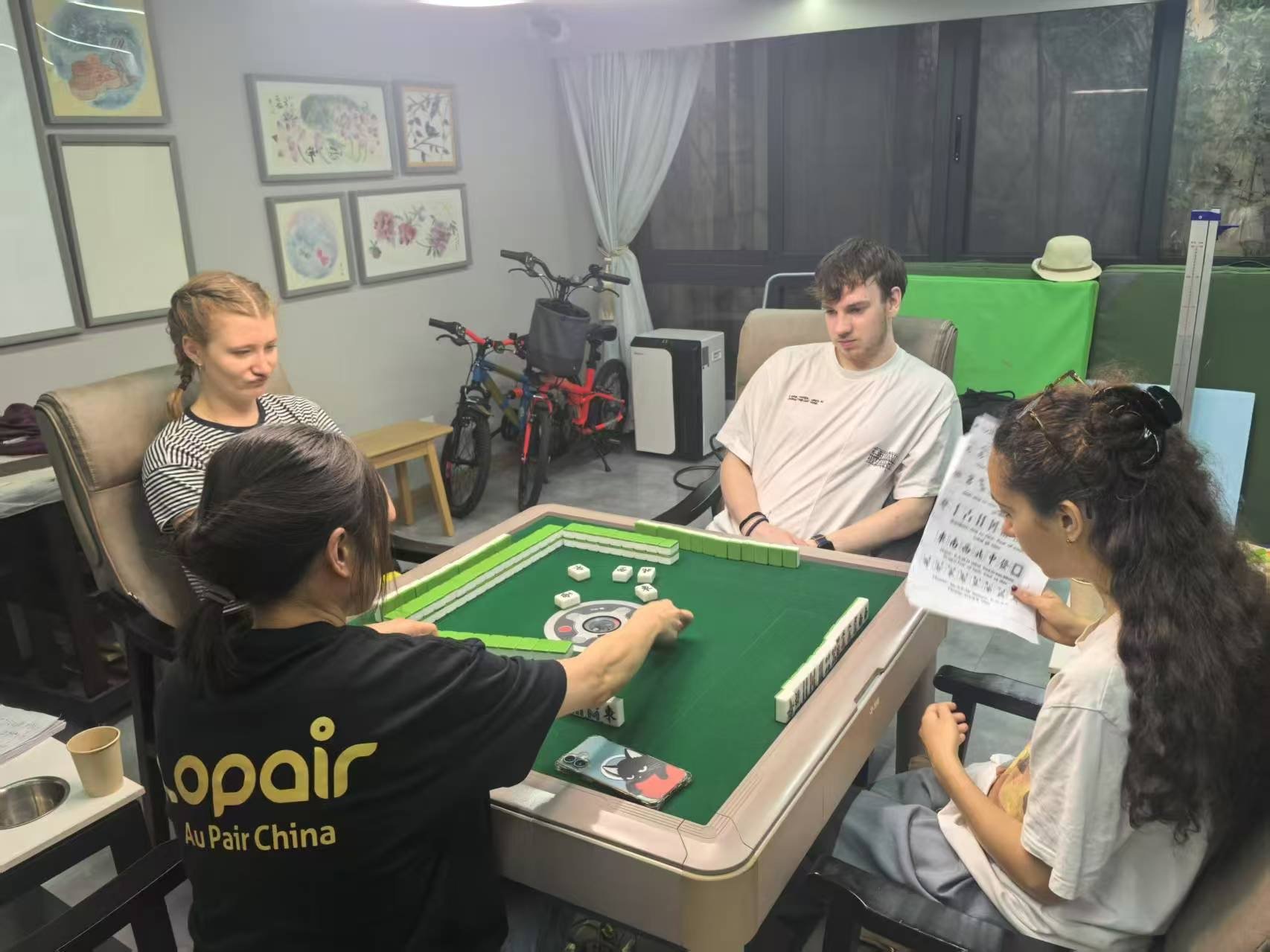Playing Mahjong with au pairs