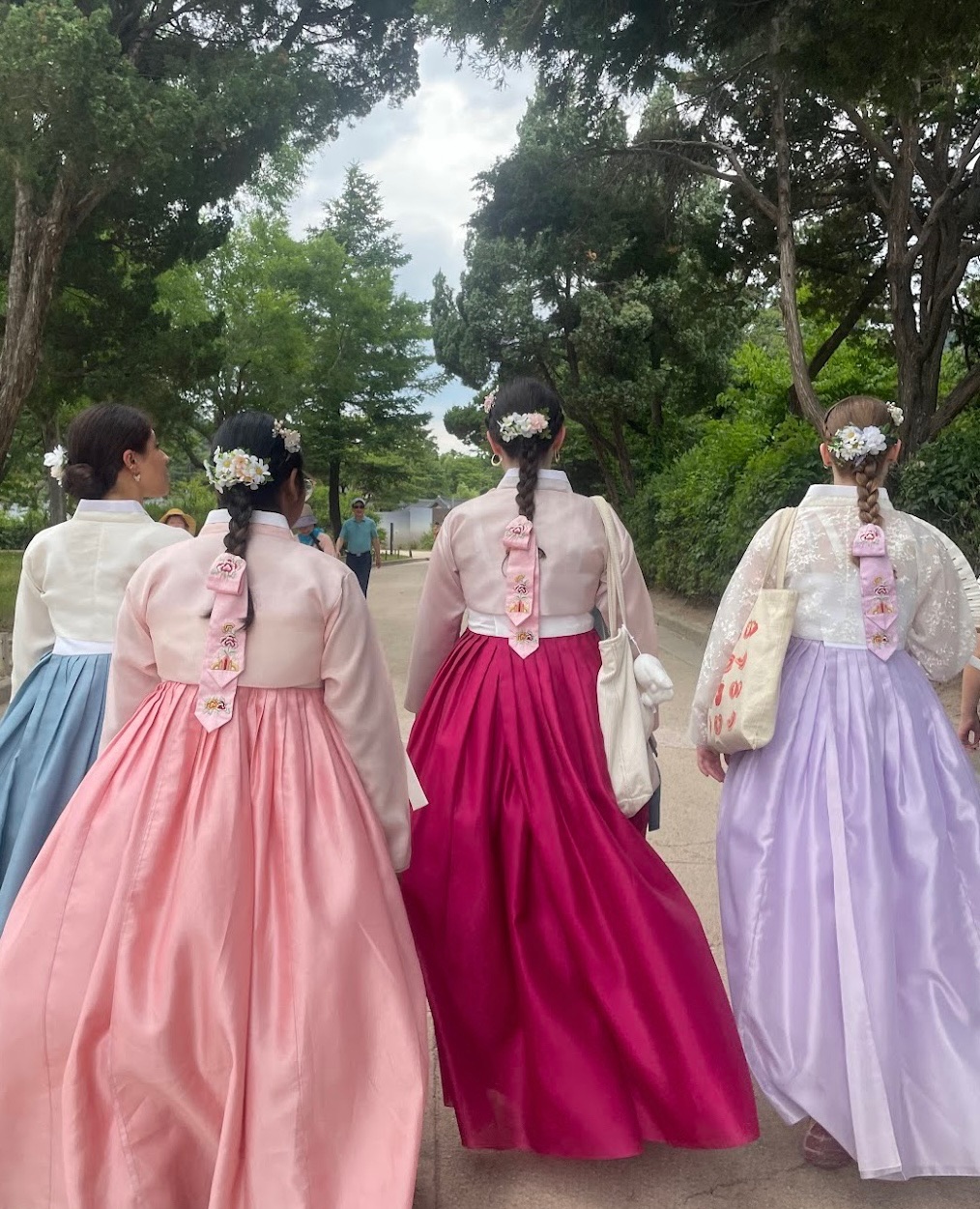 Hanbok with other Beyond Academy interns