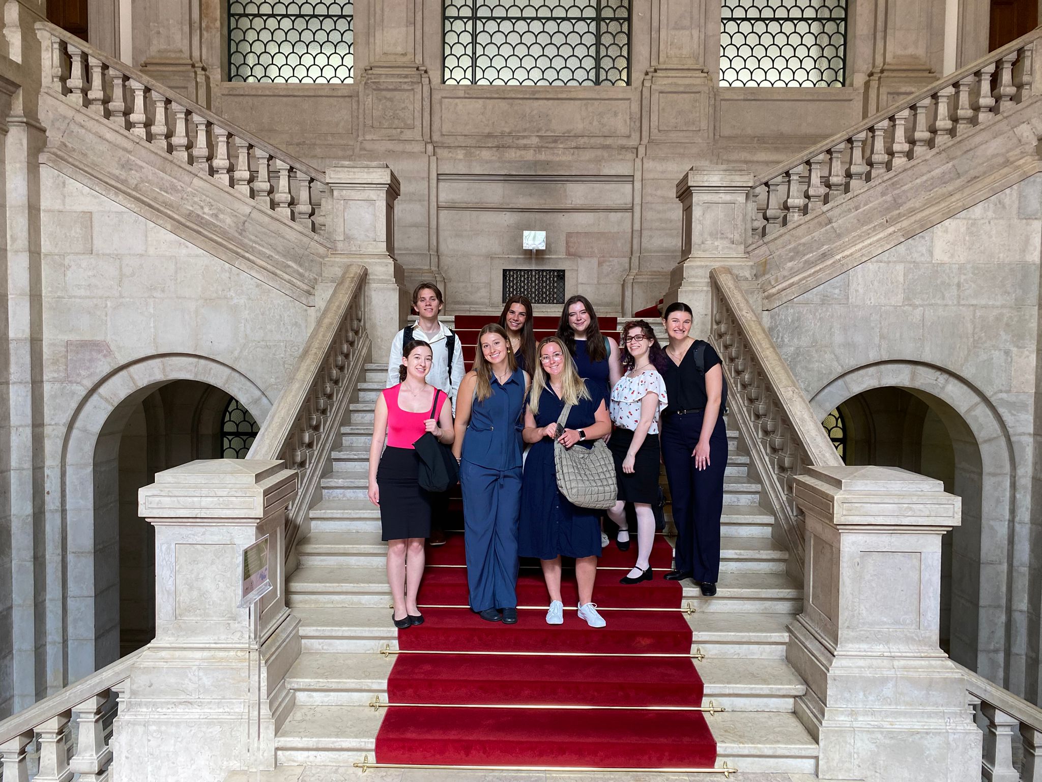 Tour at the Portuguese Parliament!