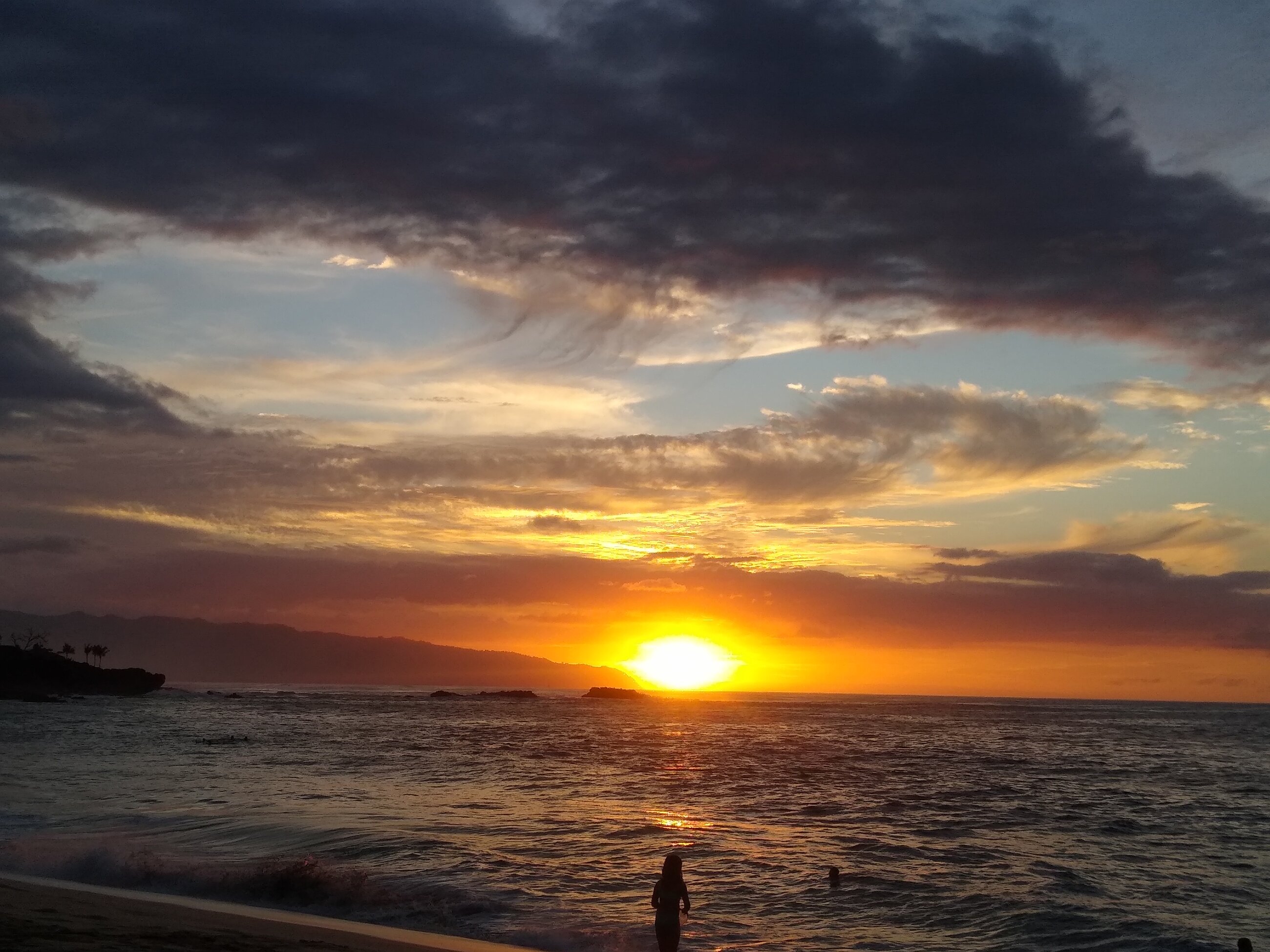 A sunset at Waimea Bay Beach 