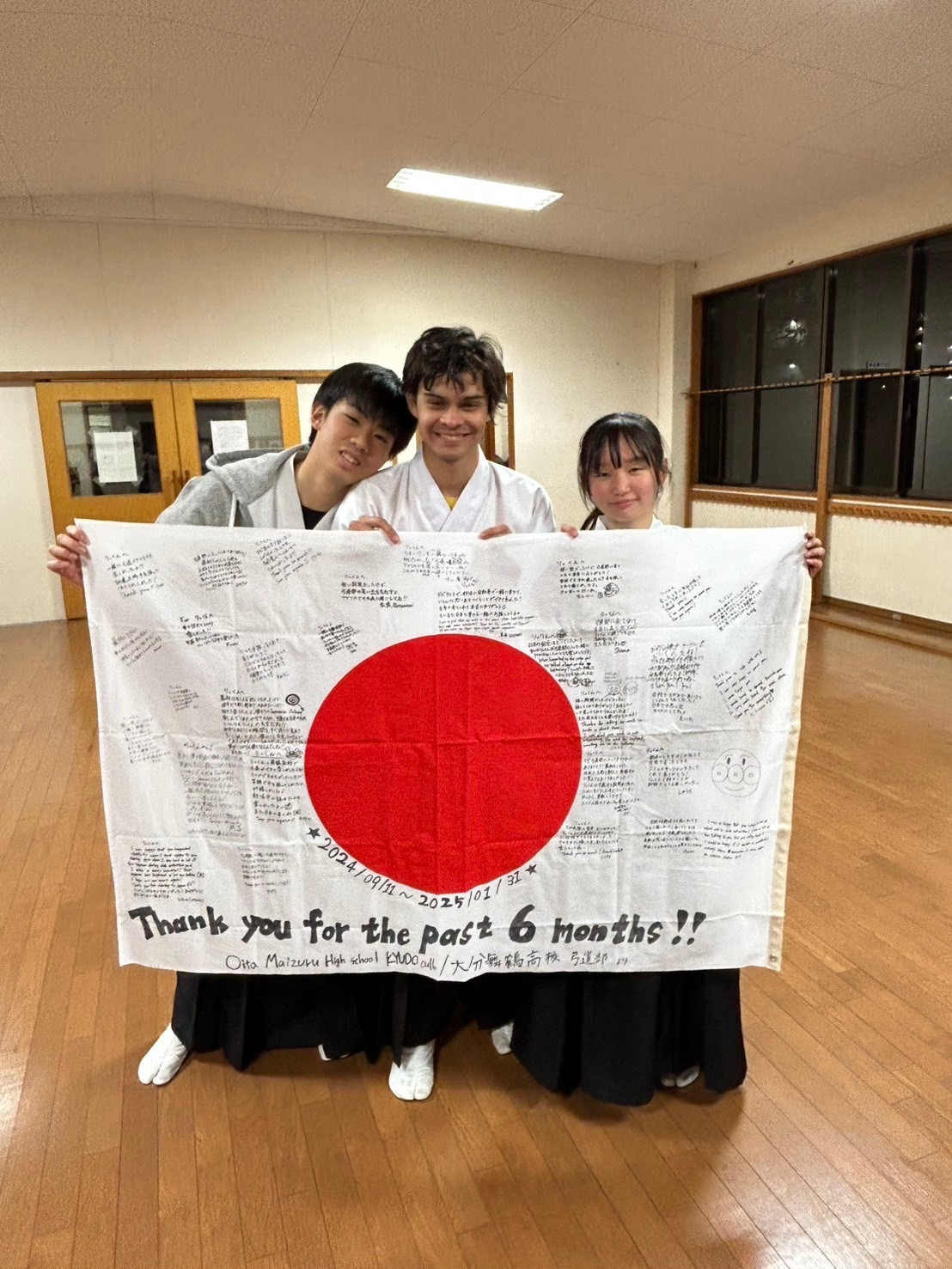 Saying goodbye to my Japanese archery team (Kyudo) 