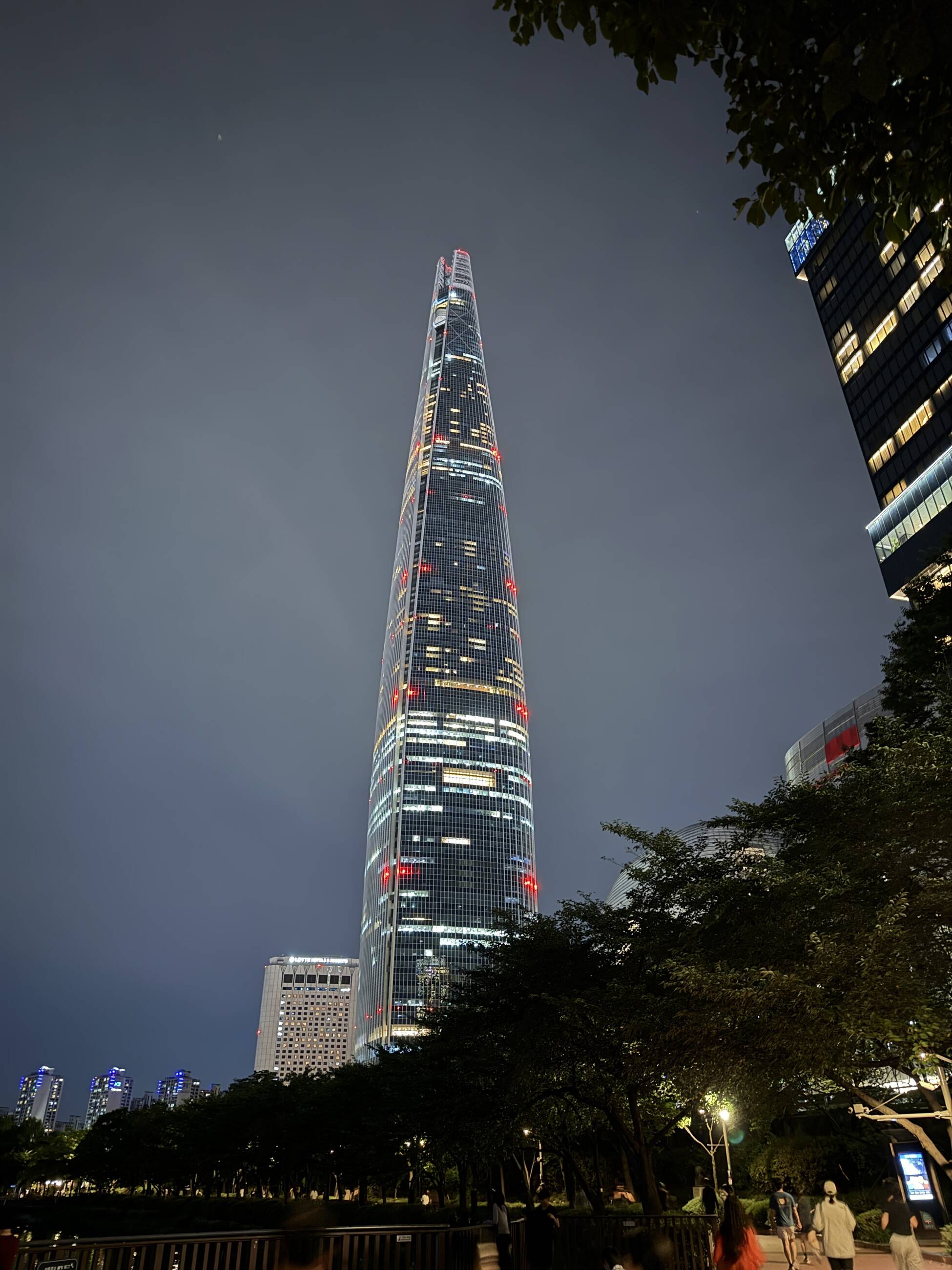 Lotte World Tower & Mall