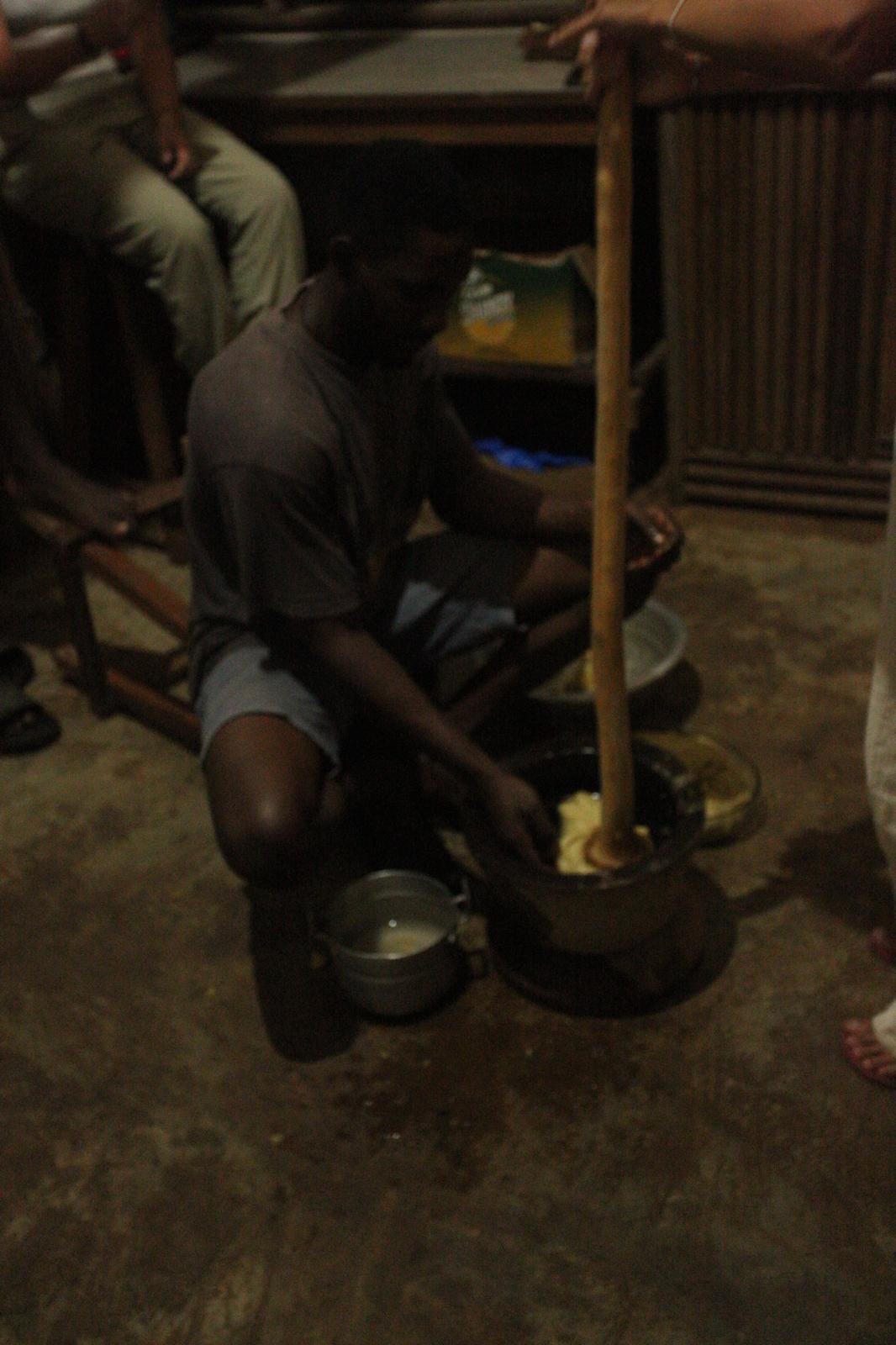 Pounding fufu