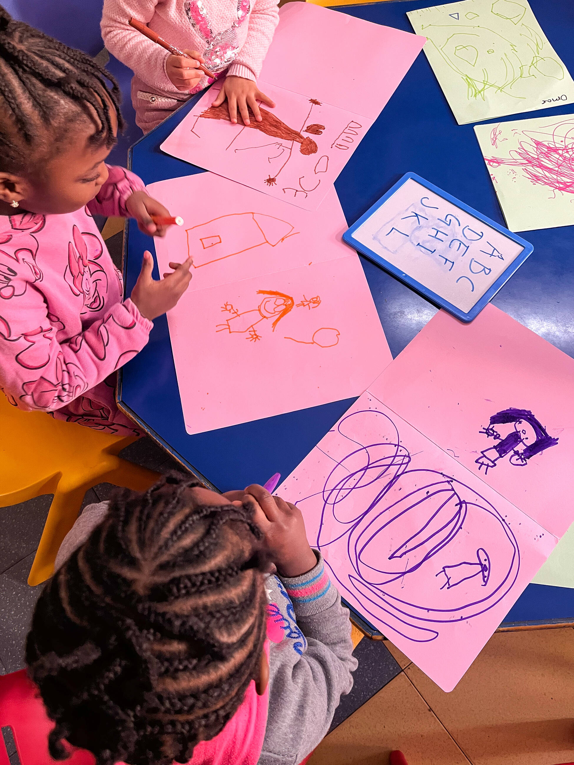 The kids drawings<3