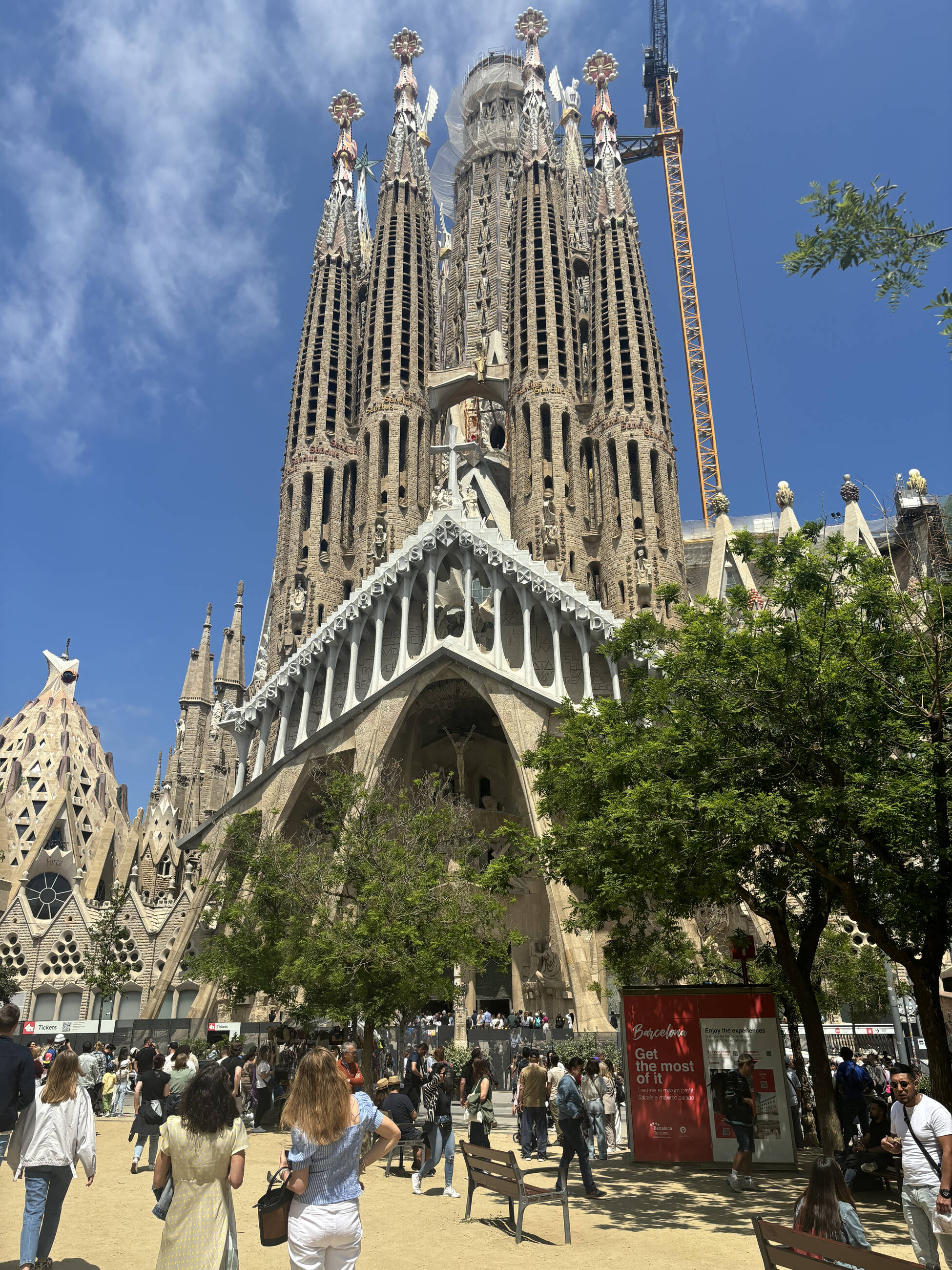 SAGRADA!
