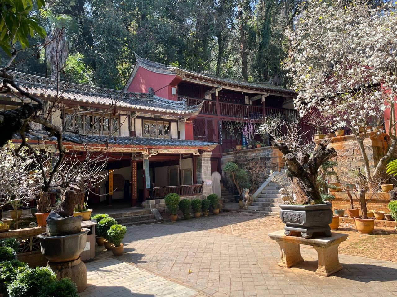 Tonghai buddhist monastery