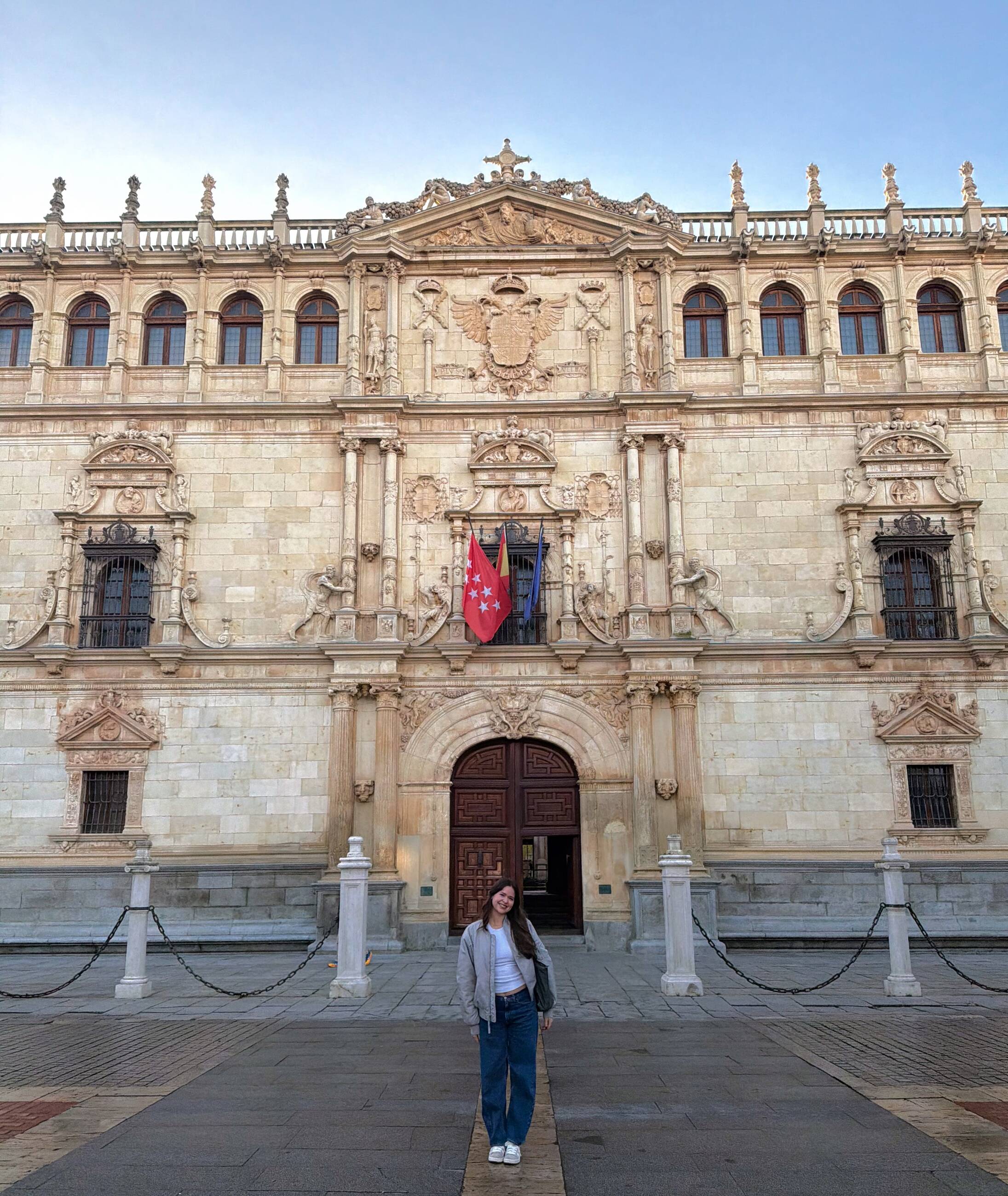 Me in front of Univeristy of Alcala