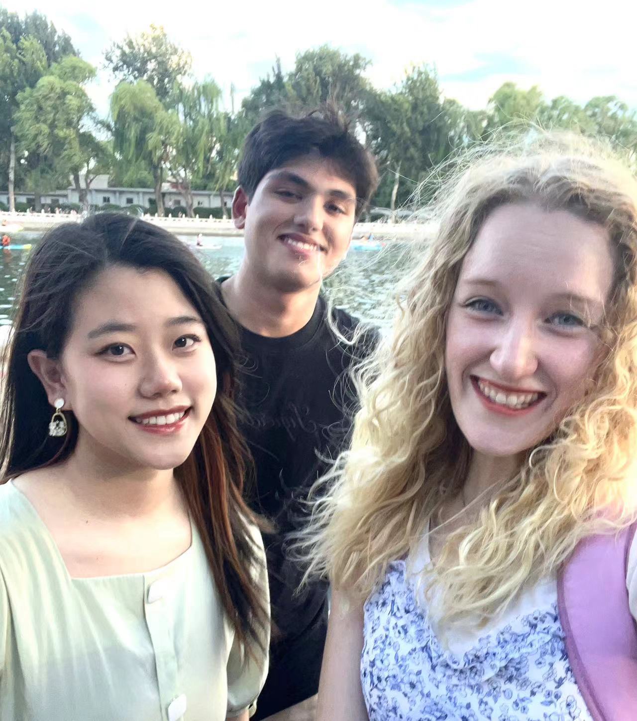 pic with other interns 