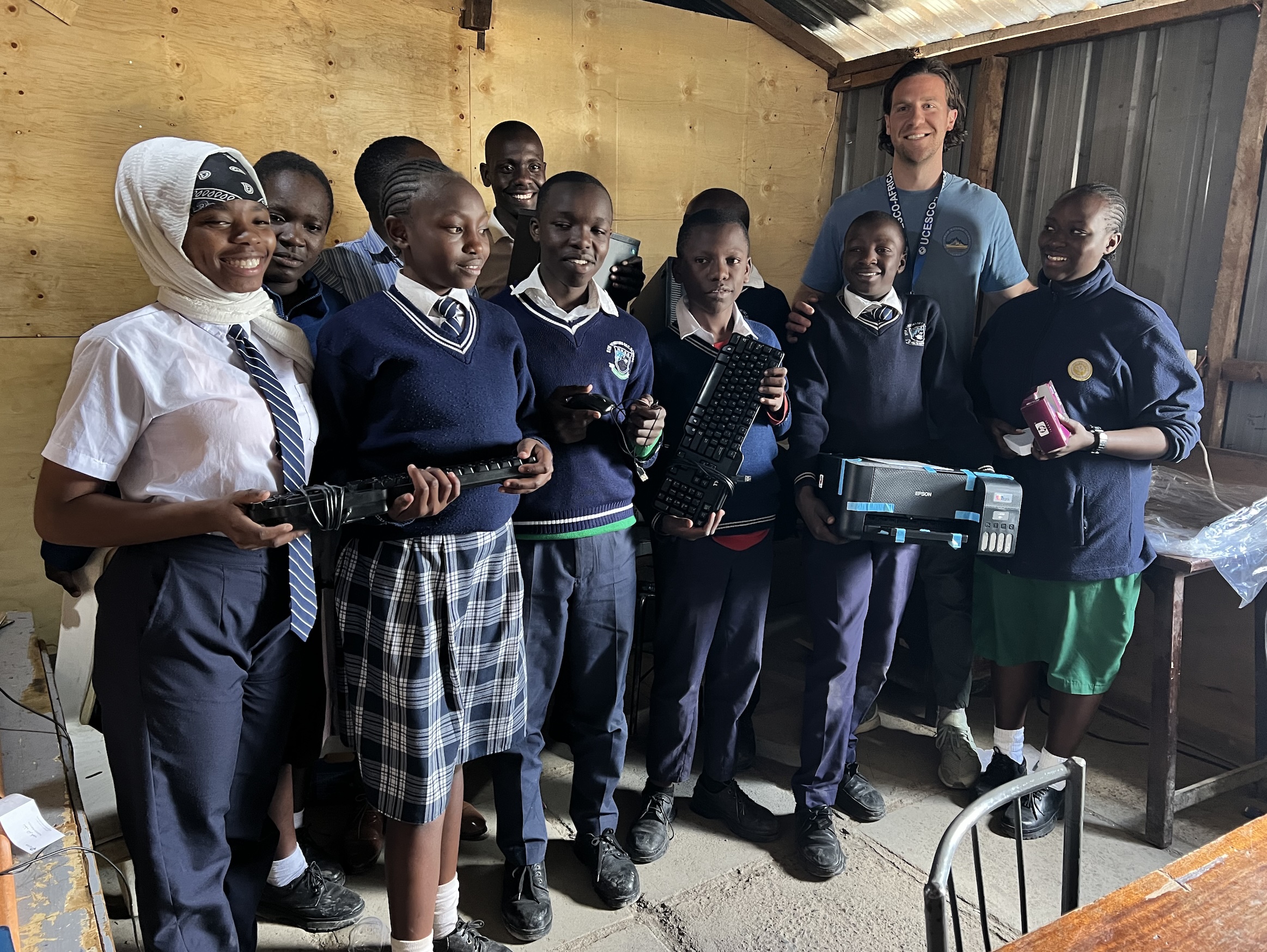 Teaching computer skills to students at New Horizons