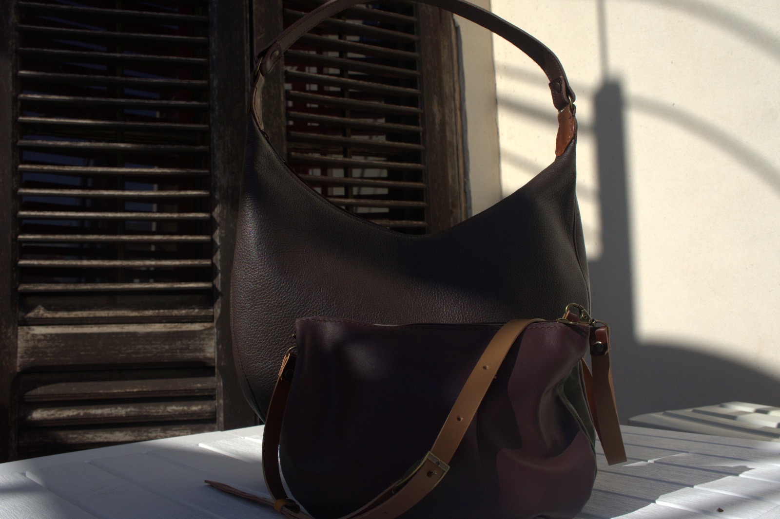 Handmade leather bags made by: Matafiri Cuoio (Palermo) 