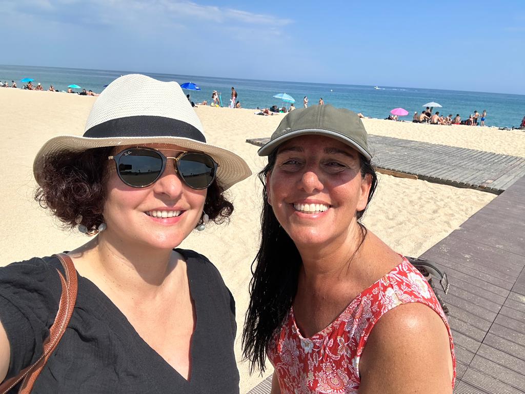Beach day in Mataró with Mónica—learning Spanish the best way ;)