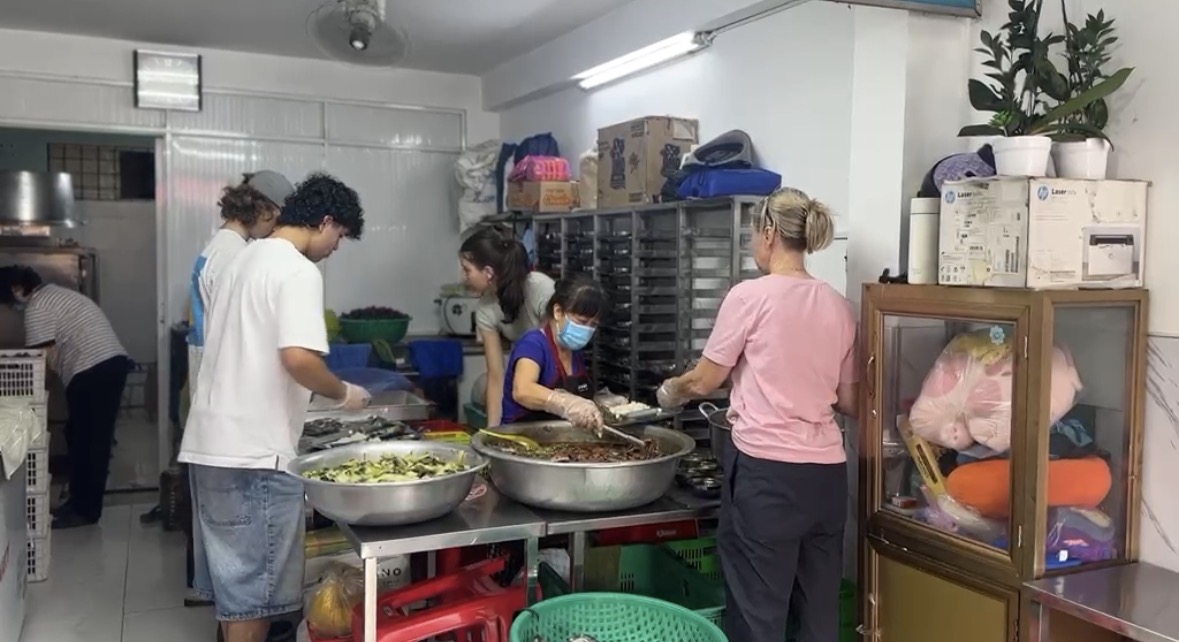IVHQ Food Outreach- Vietnam