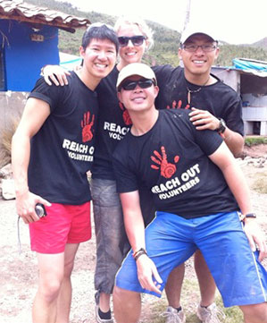ROV volunteers in Peru 