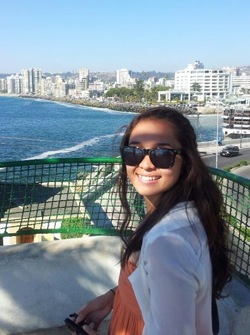 Yasmin on the coast of Viña del Mar.