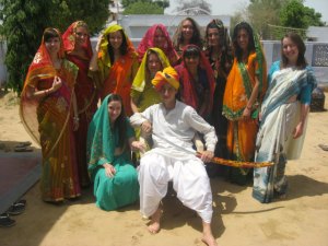 Quinn and fellow DWC India volunteers dressed in traditional Indian clothing