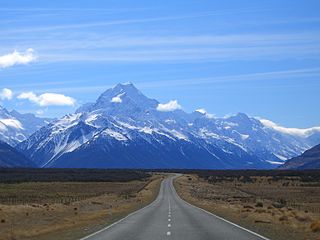 Road to Mount Cook in New Zealand