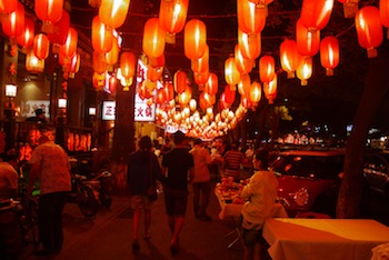 Hutong School interns sightsee in China