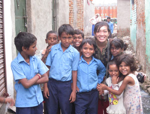 Maggie volunteered with kids in India