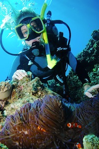 Taylor scuba diving in Australia!