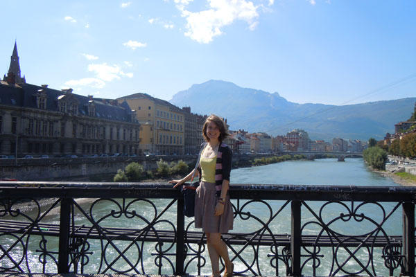 Stephanie on the Isère river in Grenoble