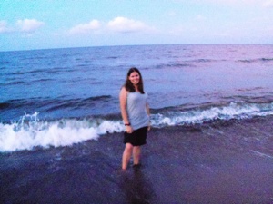 Lea enjoys the beach in Costa Rica!