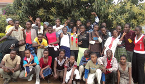 Volunteer with children in Tanzania