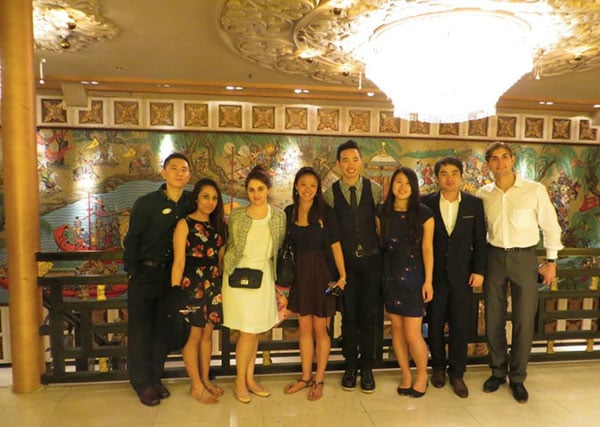 World's Largest Floating Restaurant in Hong Kong