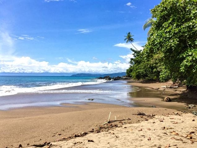 beach in costa rica 