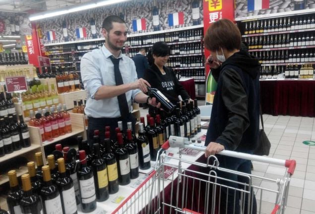 selling wine in China