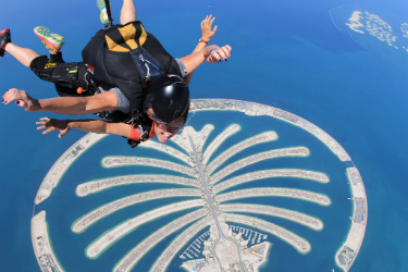 skydiving in abu dhabi