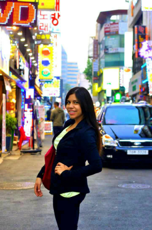 woman posing in the city