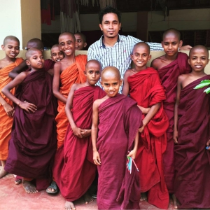 Ashika Senevirathna with monks