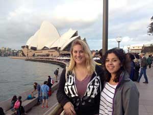 girls at sydney opera house