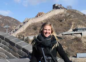 girl at great wall china