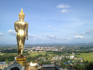 statue wat kao noi nan thailand