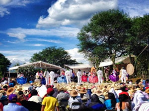 Guelaguetza dance