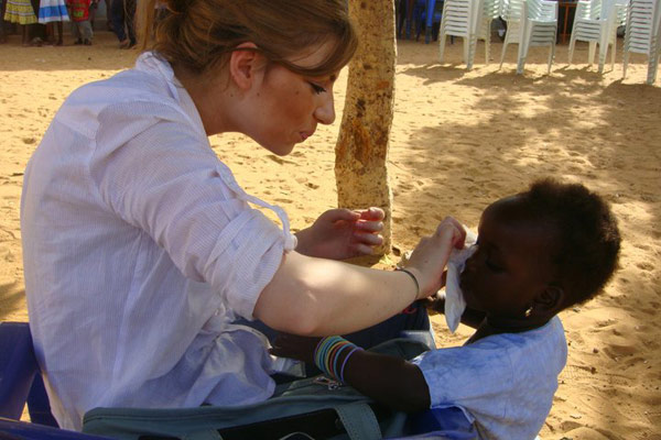 volunteering with children in Senegal