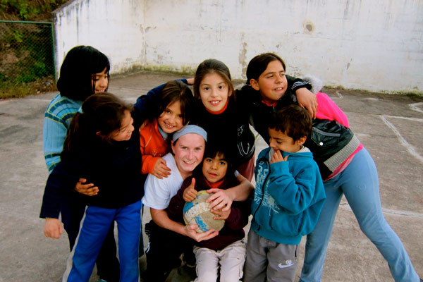Natalie with some of the kids she volunteered with in Argentina