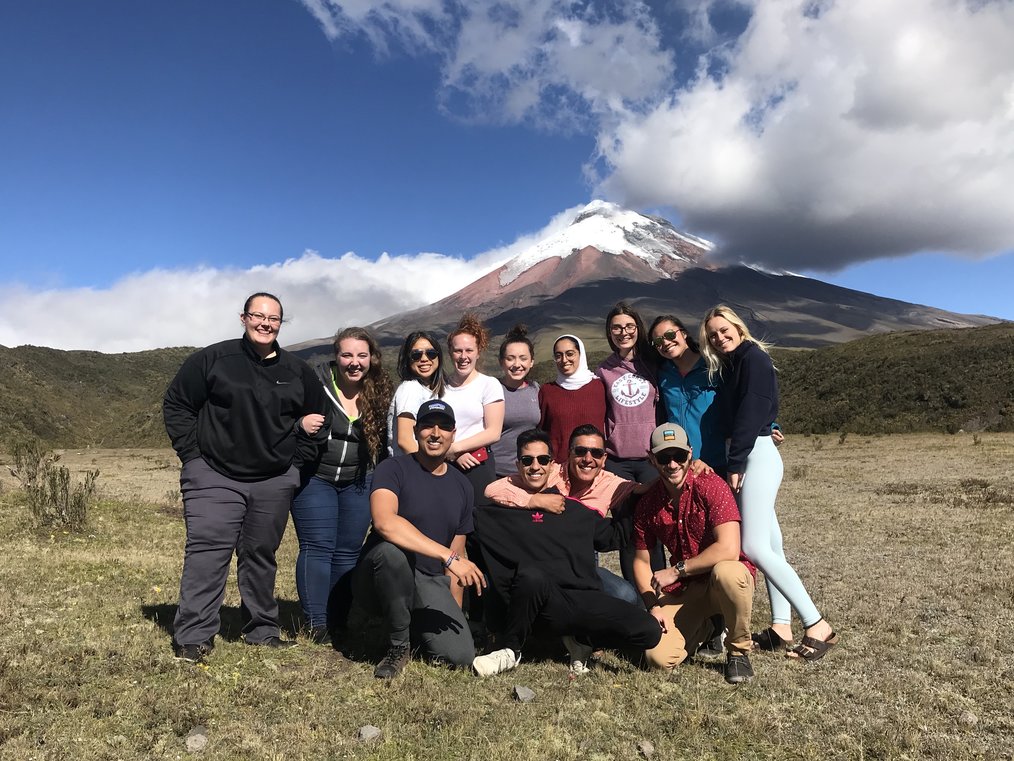 EcuaExperience: Pre-Medical and Volunteer Programs | Go Overseas